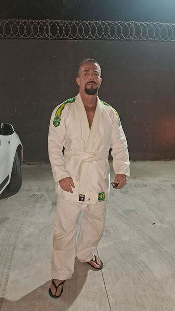 Acompanhante Masculino e Garoto de Programa Christian Wave