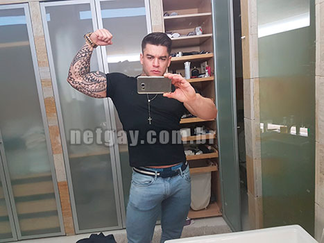 Acompanhante Masculino e Garoto de Programa Armando