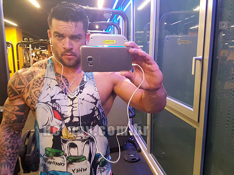 Acompanhante Masculino e Garoto de Programa Armando